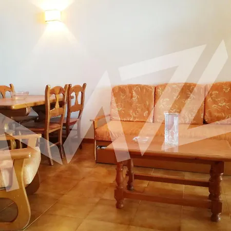 Arena Ocean Breeze Apartament *